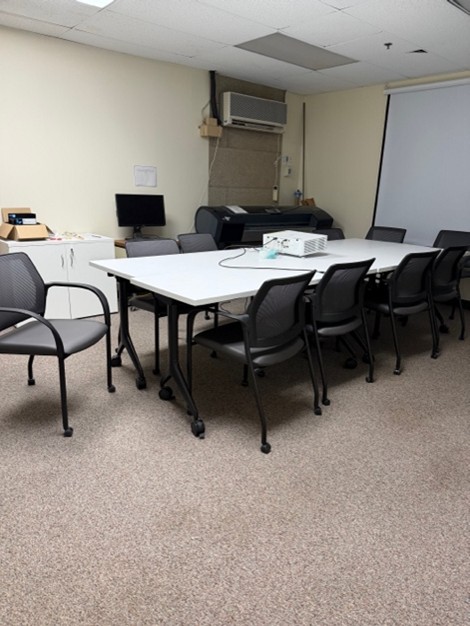 Committee meetingがあった会議室です。結構狭くてこぢんまりした所です。